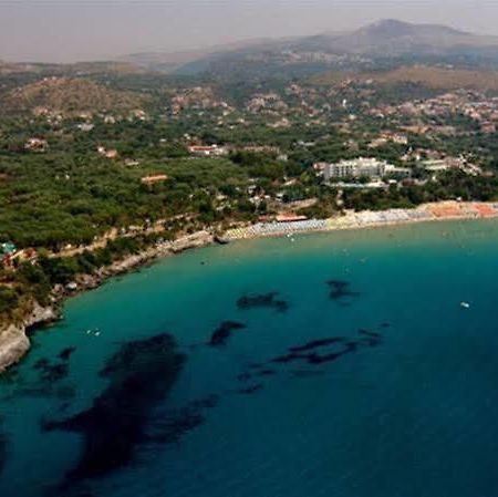 Hotel Baia Delle Sirene مارينا دي كاميروتا المظهر الخارجي الصورة