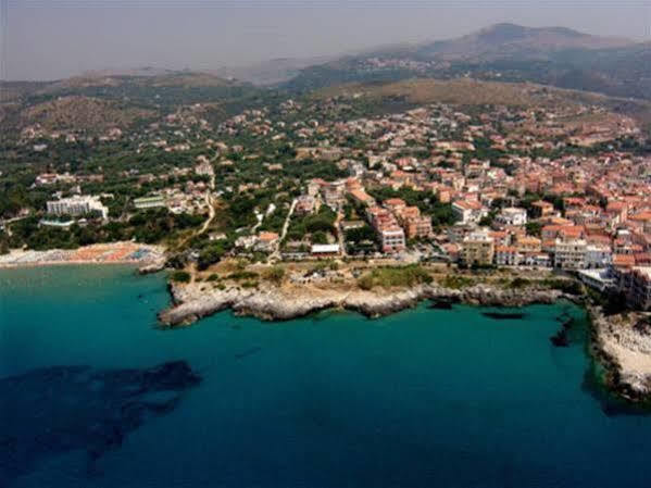 Hotel Baia Delle Sirene مارينا دي كاميروتا المظهر الخارجي الصورة