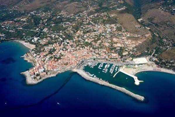 Hotel Baia Delle Sirene مارينا دي كاميروتا المظهر الخارجي الصورة